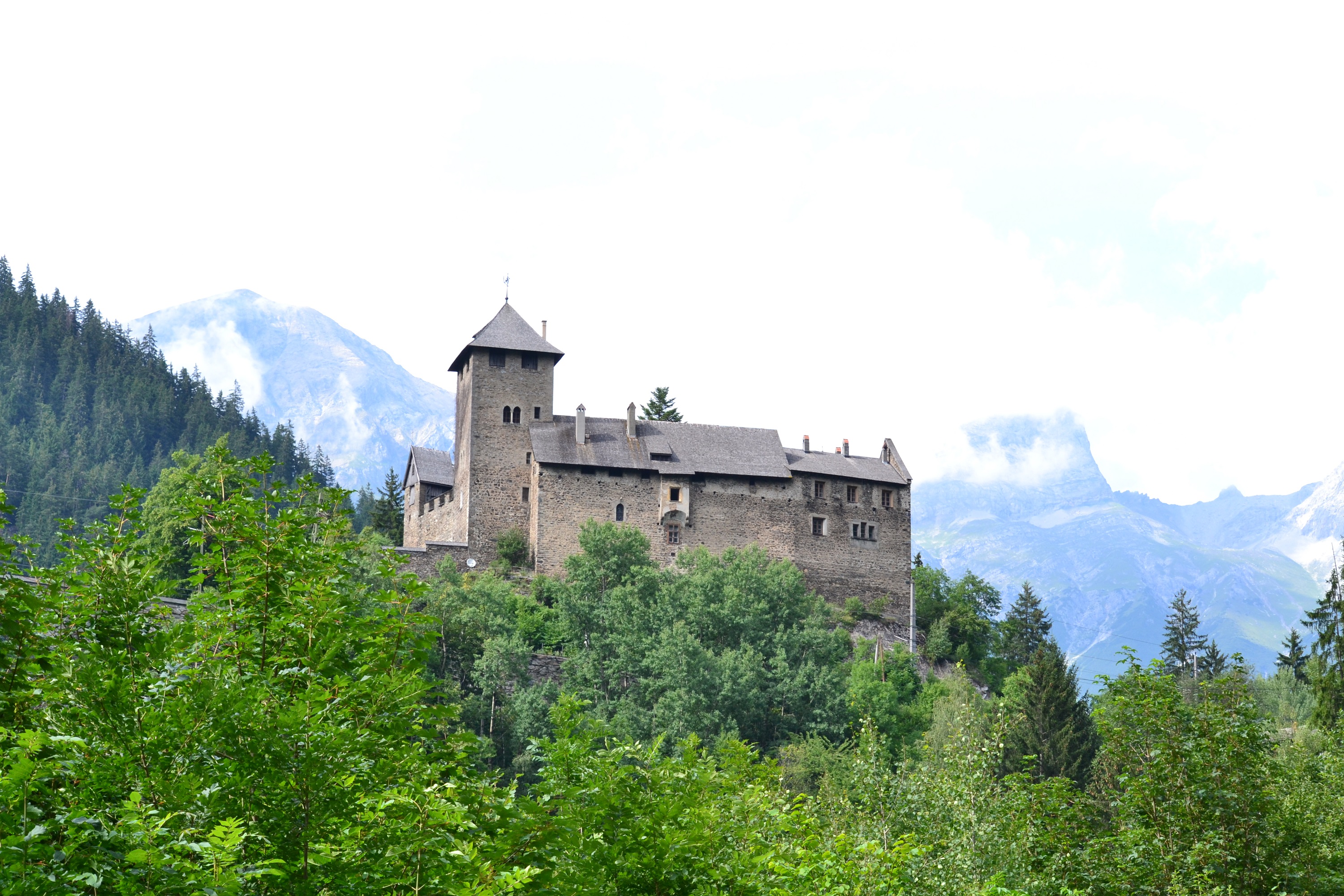 Frühstückspension: Schloss Landeck - Gasthof Alpenblick