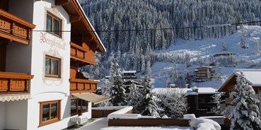 Pensionen - Zillertal - Winter Ausßenansicht - Pension Bergkristall