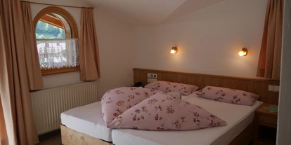 Pensionen - Balkon - Innsbruck - Zweibettzimmer - Pension Bergkristall