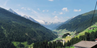 Pensionen - Parkplatz: kostenlos bei der Pension - Alpbach - Ausblick - Gästehaus Bergruh