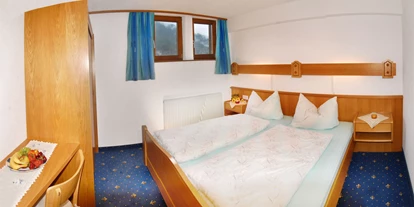 Pensionen - Parkplatz: kostenlos bei der Pension - Alpbach - Zimmer Ferienwohnung - Gästehaus Bergruh