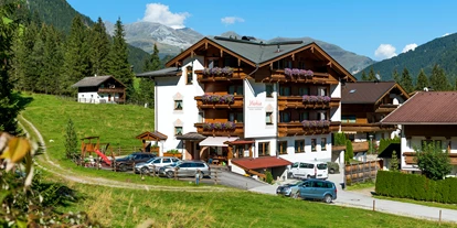 Pensionen - Balkon - Innsbruck - Haus Markus Sommer - Frühstückspension Haus Markus
