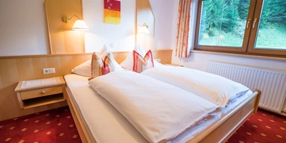 Pensionen - Balkon - Innsbruck - Familienzimmer - Frühstückspension Haus Markus