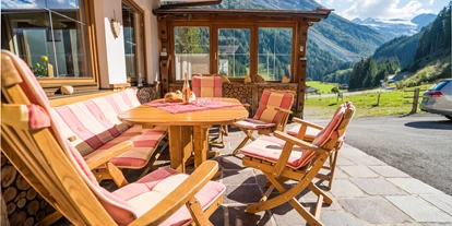 Pensionen - Balkon - Innsbruck - Außenbereich Haus Markus - Frühstückspension Haus Markus