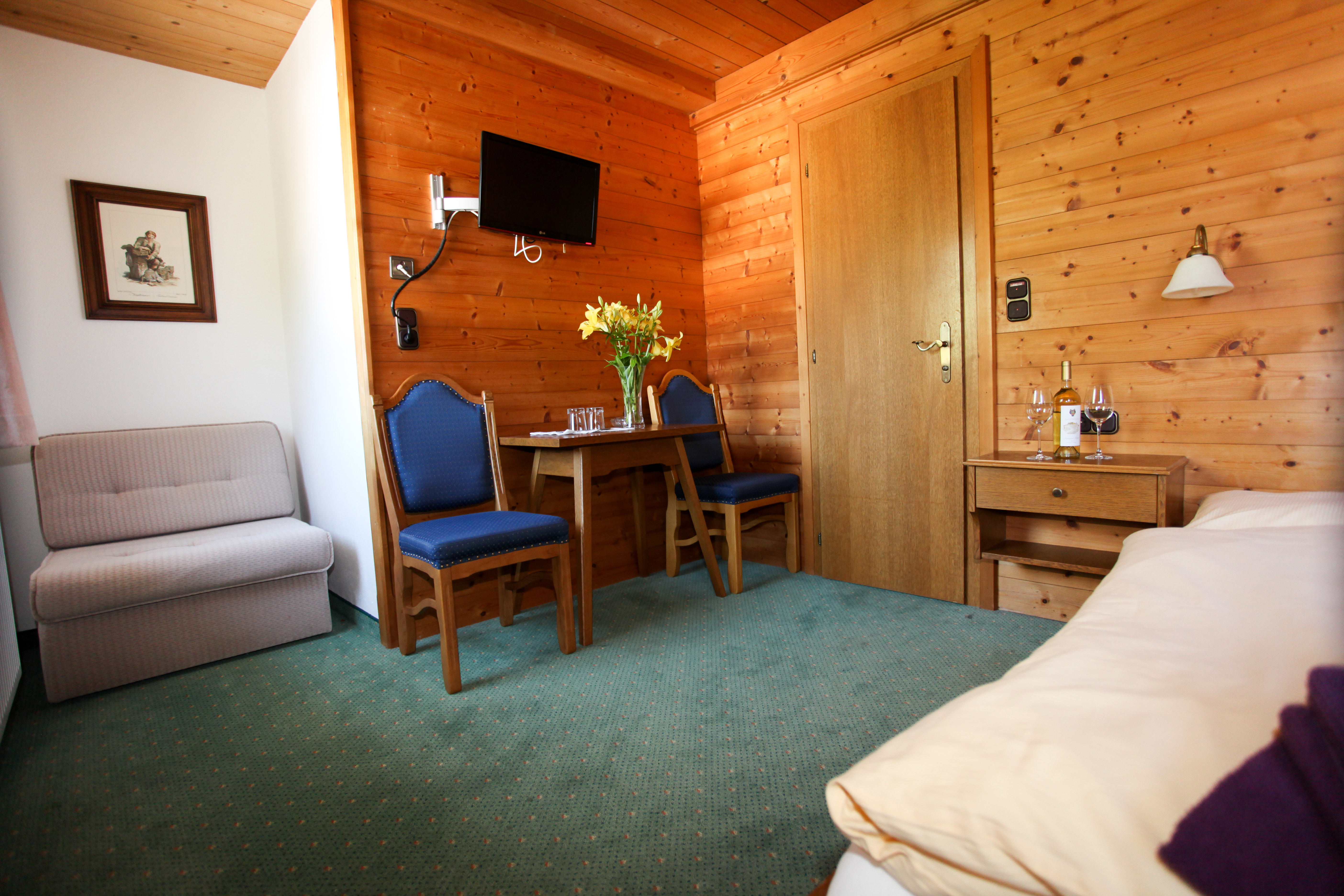 Frühstückpension Christina Zimmerkategorien Doppelzimmer mit Zustellbett