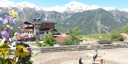 Pensionen - WLAN - Ötztal - Ferienwohnung der Veitenhof im Ötztal mit Reitplatz Sommer - Bio & Reiterhof der Veitenhof
