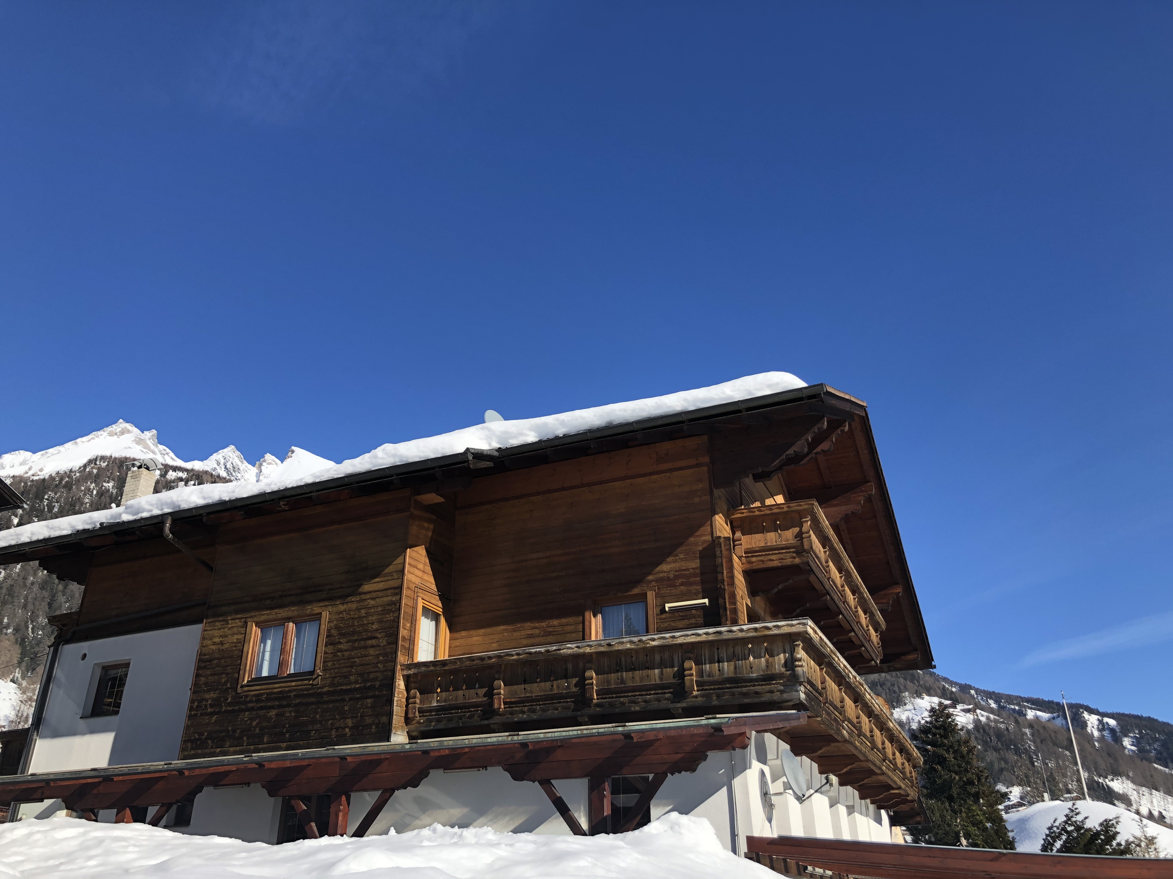 Frühstückspension: Blick von der Terrasse - Rückseite Haus - Gästehaus Schlossnerhof***
