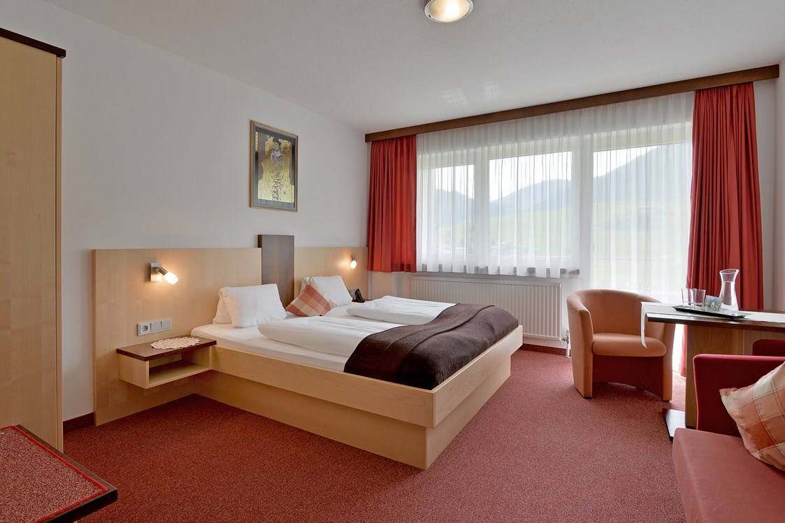 Frühstückspension: Kaiserblickzimmer  - Hotel Garni Tirol im Kaiserwinkel