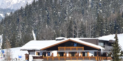 Pensionen - Parkplatz: kostenlos bei der Pension - Hallstatt - Haus im Winter - Frühstückspension Gästehaus Elisabeth