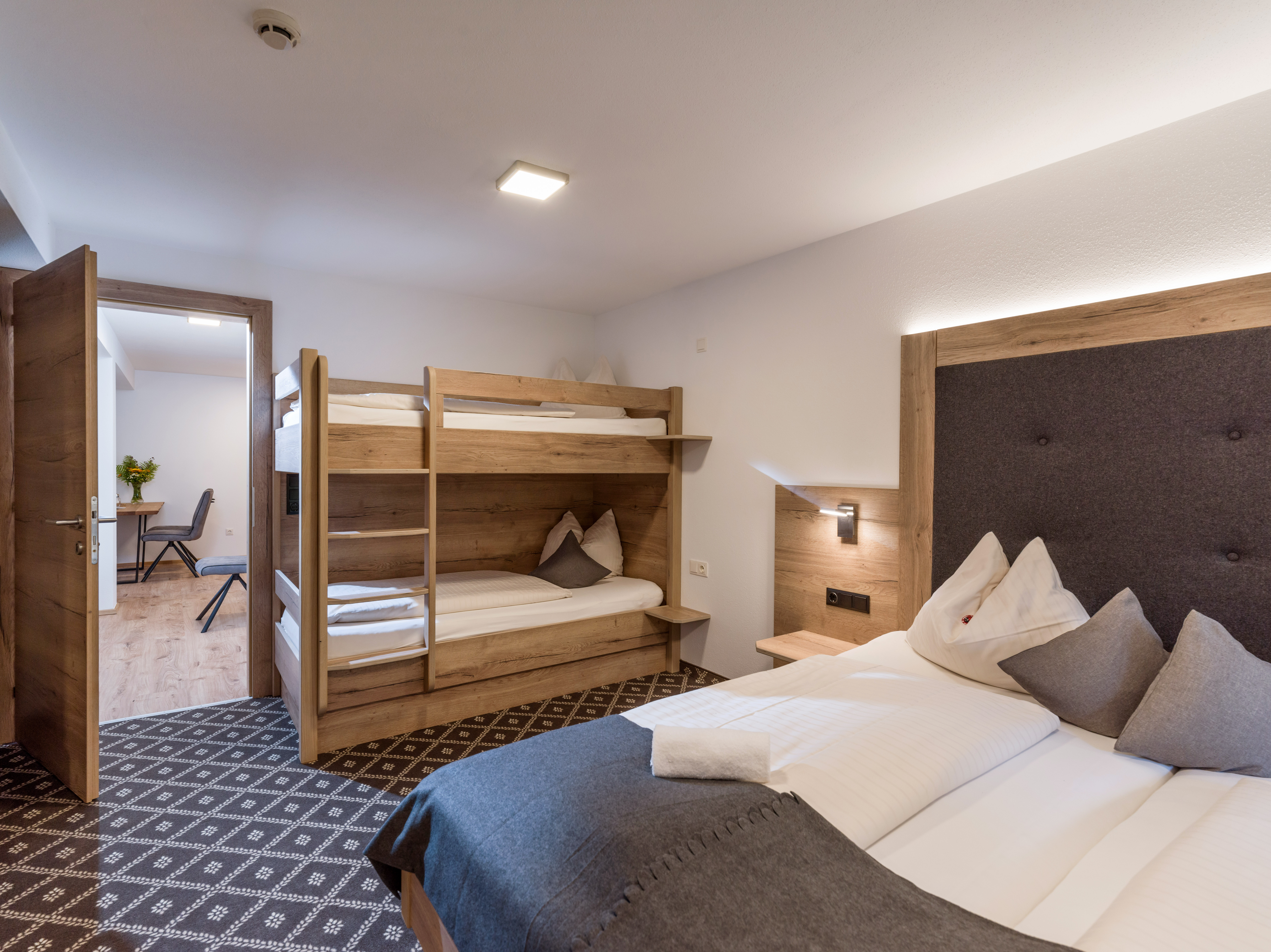 Frühstückspension: vier Bett Zimmer App. Kaiserblick  - Gasthof Schöntal