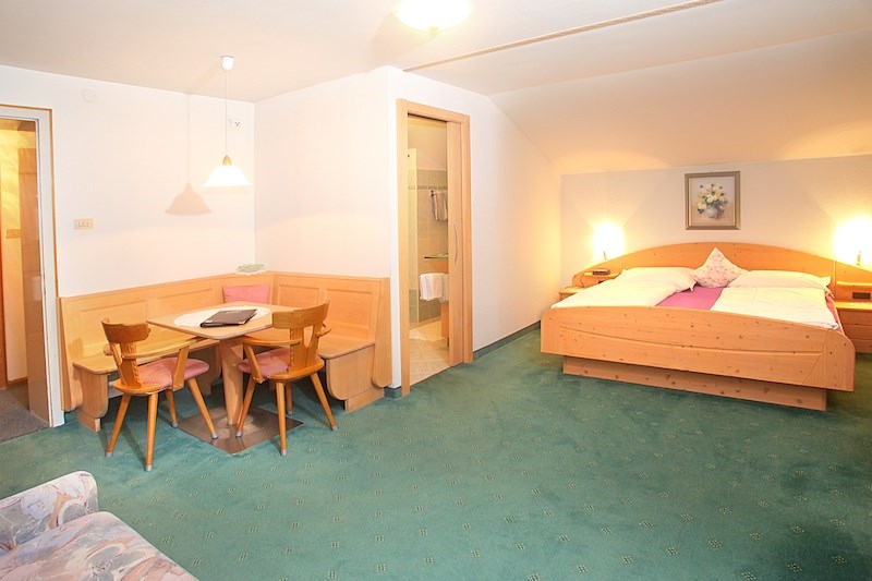 Linserhof Zimmerkategorien Familienzimmer mit DU/WCTV und Kochnische im 2 Stock