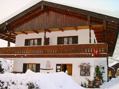 Frühstückspension: Gästehaus Isarau