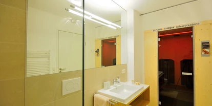 Pensionen - Garten - St. Gallenkirch - App.C Dusche/WC   Infrarotkabine - Appartements Lenzikopf