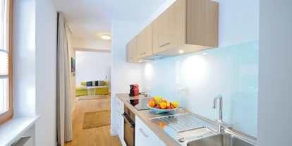 Pensionen - Garten - St. Gallenkirch - App.B Garten 59 m² Teil B aus App. AB 83 m², Teil  A und B mit je einem Schlafzimmer und separater Dusche/WC, Infrarotkabine in Dusche bei Teil B,  - Appartements Lenzikopf