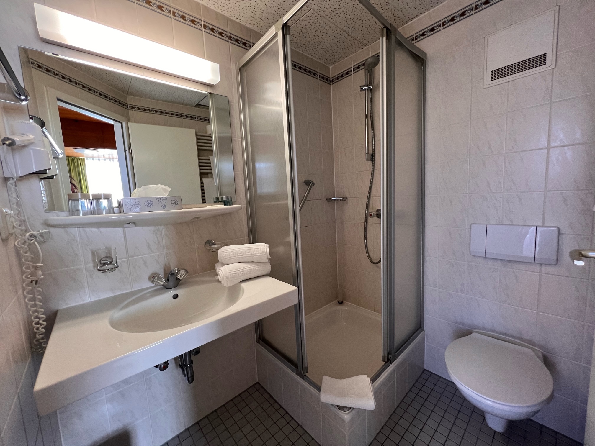 Frühstückspension: Bad 3-Bett Zimmer  - Pension Wachter