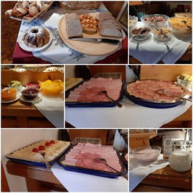 Frühstückspension: Großes Frühstücksbuffet mit Produkten aus eigener Biolandwirtschaft - Pension-Appartements Ötzmooshof ***
