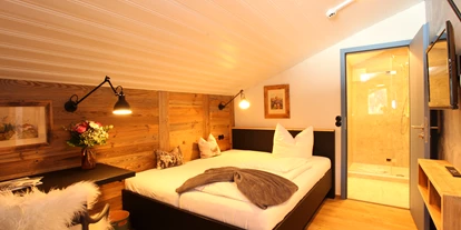 Pensionen - Parkplatz: kostenlos bei der Pension - St. Anton am Arlberg - DZ Deluxe "ALPENLIEBE" - auch als EZ buchbar - Landhaus Bromm