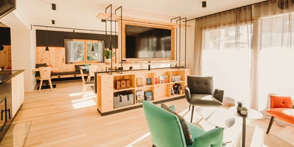 Pensionen - Parkplatz: kostenlos bei der Pension - St. Anton am Arlberg - Lobby - Alpin - Studios & Suites