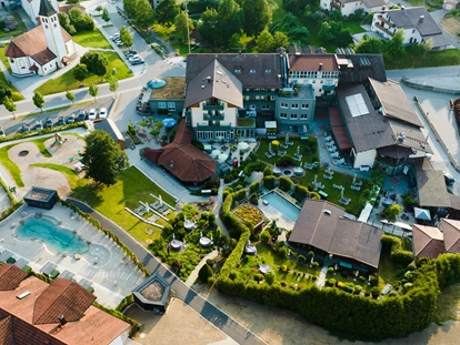 Pensionen - Mitterfels - Hotelansicht - Ferienwohnungen "Zum Kramerwirt"