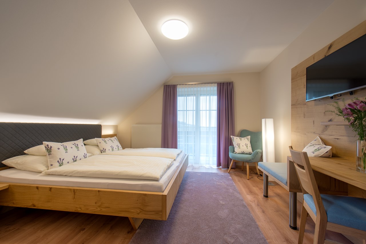 Pension Glatz-Haus Siegesbrunn Zimmerkategorien Lavendelzimmer