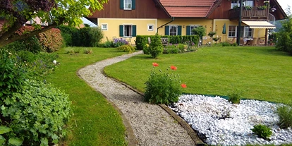 Pensionen - Parkplatz: kostenlos bei der Pension - Großklein - Parkanlage - Fremdenzimmer und Restaurant Herberts Stubn
