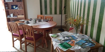 Pensionen - Parkplatz: kostenlos bei der Pension - Großklein - Frühstücksraum - Fremdenzimmer und Restaurant Herberts Stubn