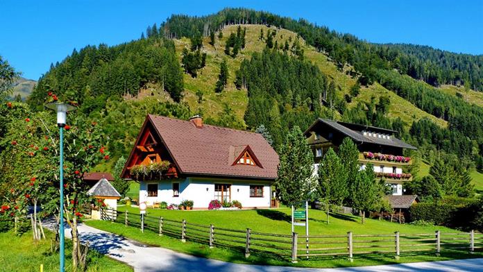 Frühstückspension: Gasthof-Pension Zur Gams