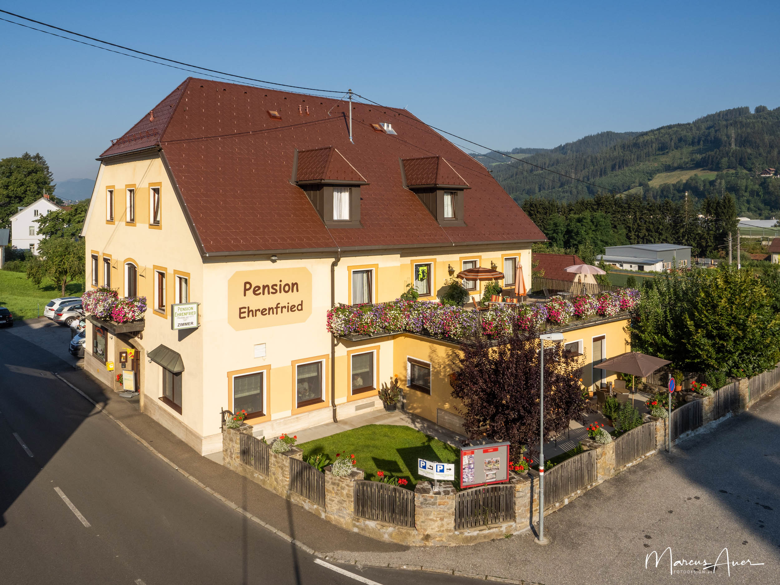 Pensionen - Turnau - Außenansicht Sommer - Pension Ehrenfried