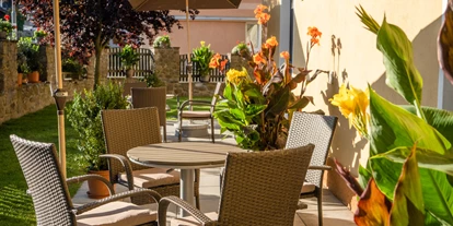 Pensionen - WLAN - Kapfenberg - Gartenterrasse  - Pension Ehrenfried
