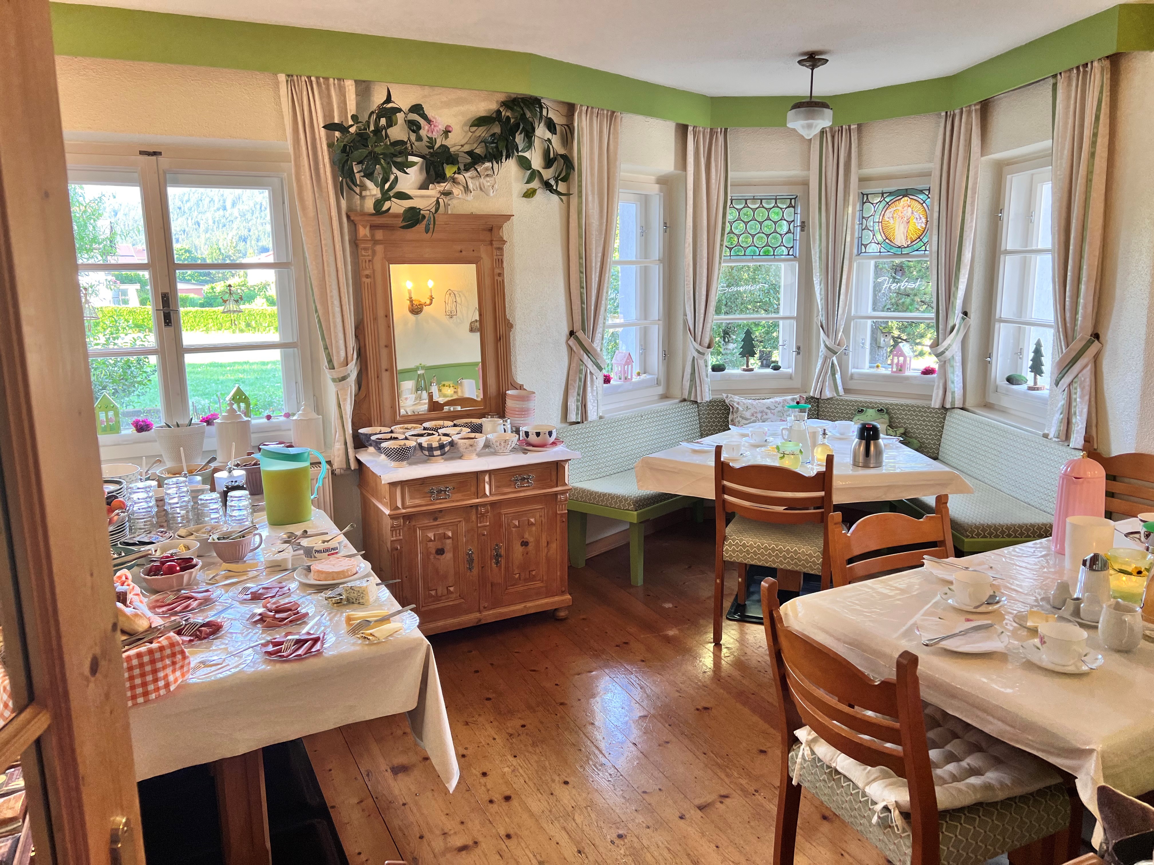 Frühstückspension: Frühstückszimmer - Hannas ALPENGRUSS 