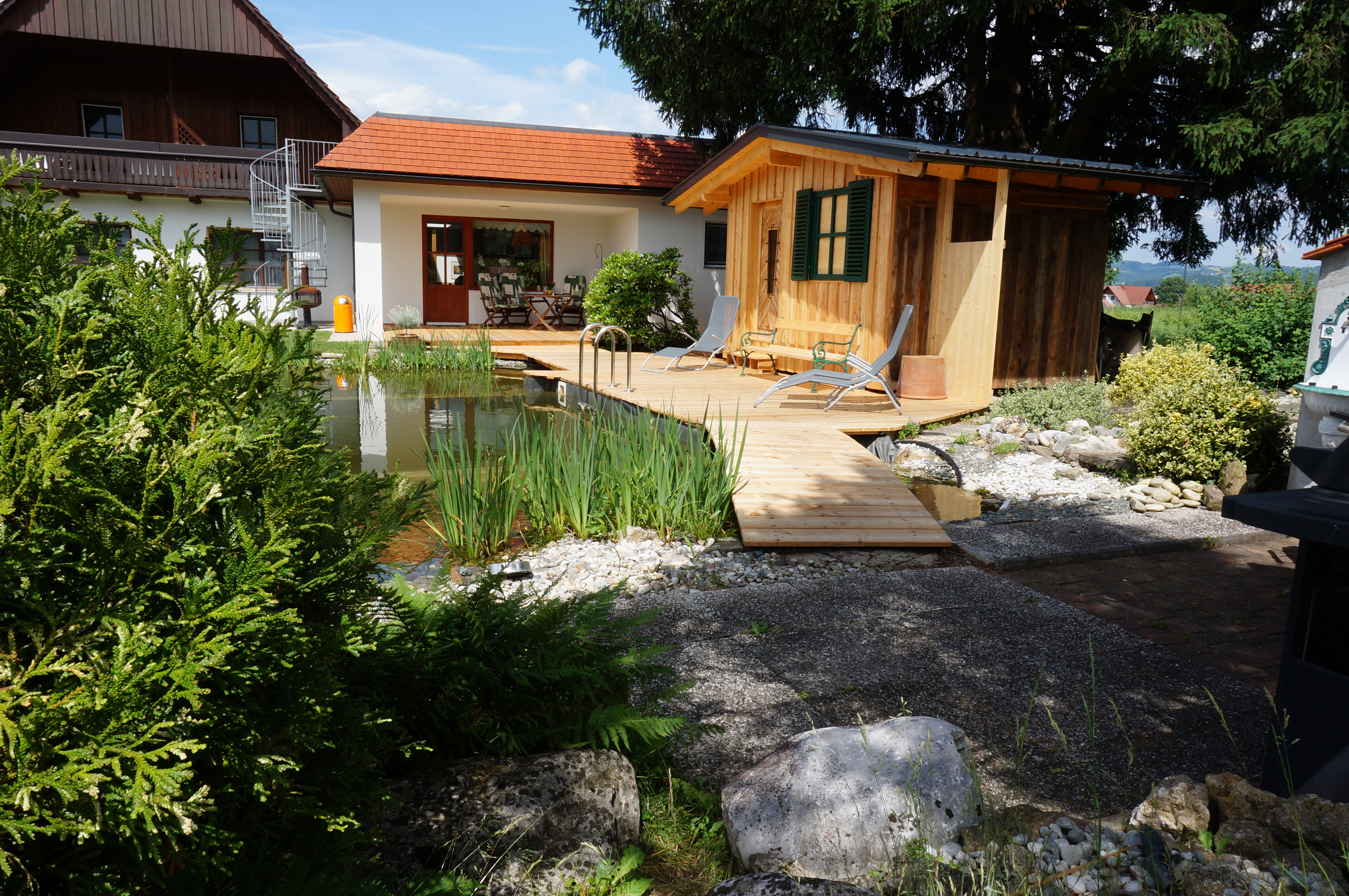 Frühstückspension: Blick von der Grillhütte aus... - Pension Wolkenreich