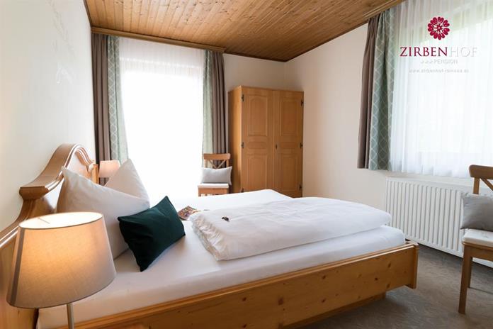 Pensionen - PLZ 5441 (Österreich) - Pension Zirbenhof
