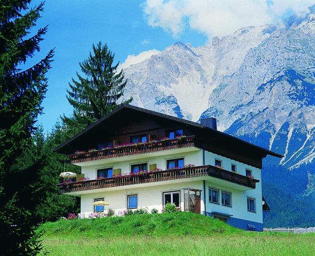 Pensionen - Gosau - Pension Alpina