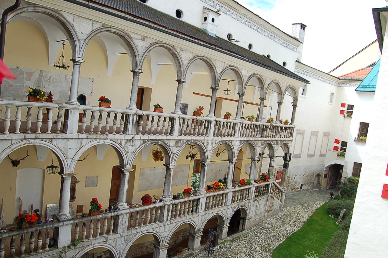 Alpengasthof Grobbauer Ausflugsziele Burg Strechau