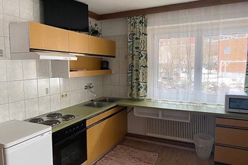 Frühstückspension: Küche im Apartment "Veitsch" - Frühstückspension Hermine Fraiß