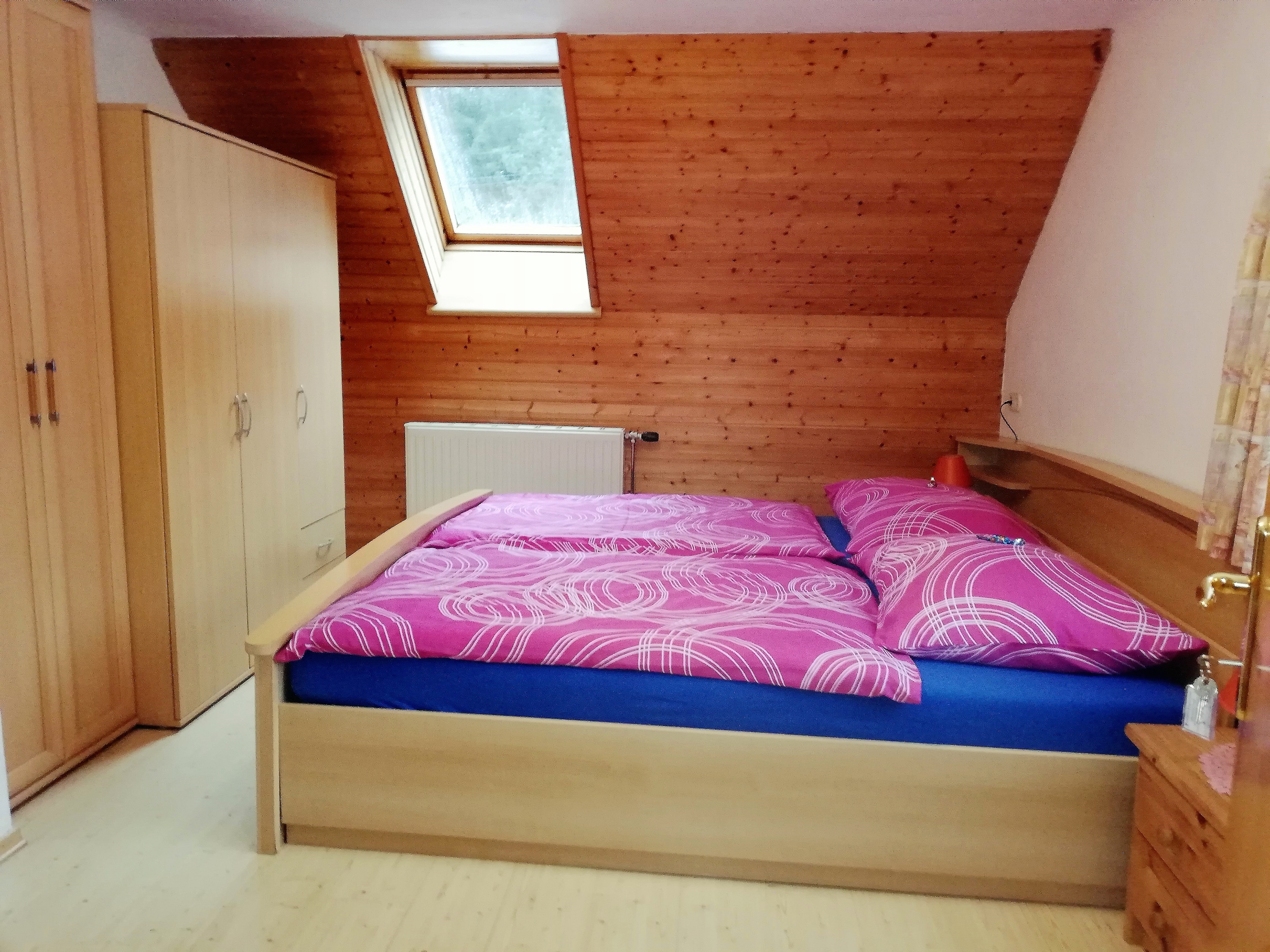 Frühstückspension: Apartment "Panorama" 1. Schlafzimmer - Frühstückspension Hermine Fraiß
