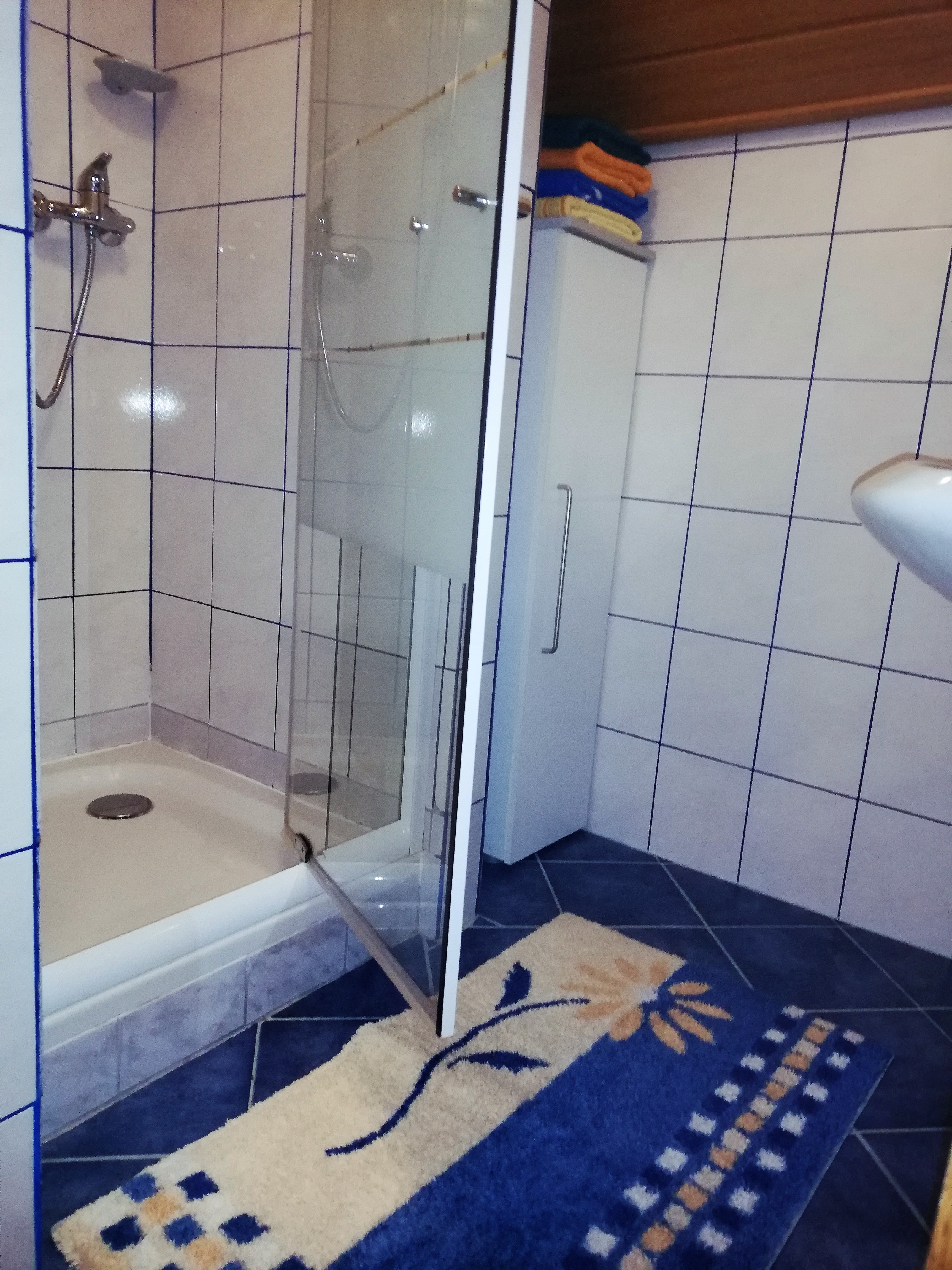 Frühstückspension: Dusche im Apartment "Panorama" - Frühstückspension Hermine Fraiß