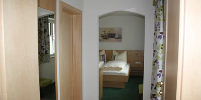Pensionen - Parkplatz: kostenlos bei der Pension - Leogang - Zimmer Hundsteinblick - Zimmervermietung Babsy