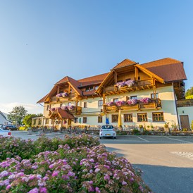 Frühstückspension: Unser Haus steht auf 1200 Meter Seehöhe in ruhiger, sonniger Lage! - Alpengasthof Moser