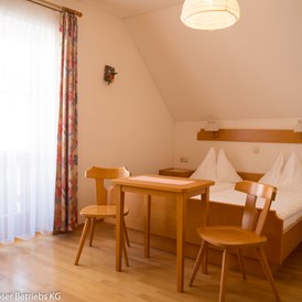 Frühstückspension: Doppelbettzimmer im zweiten Stock. - Alpengasthof Moser