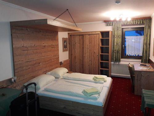 Frühstückspension: Kirchenwirt