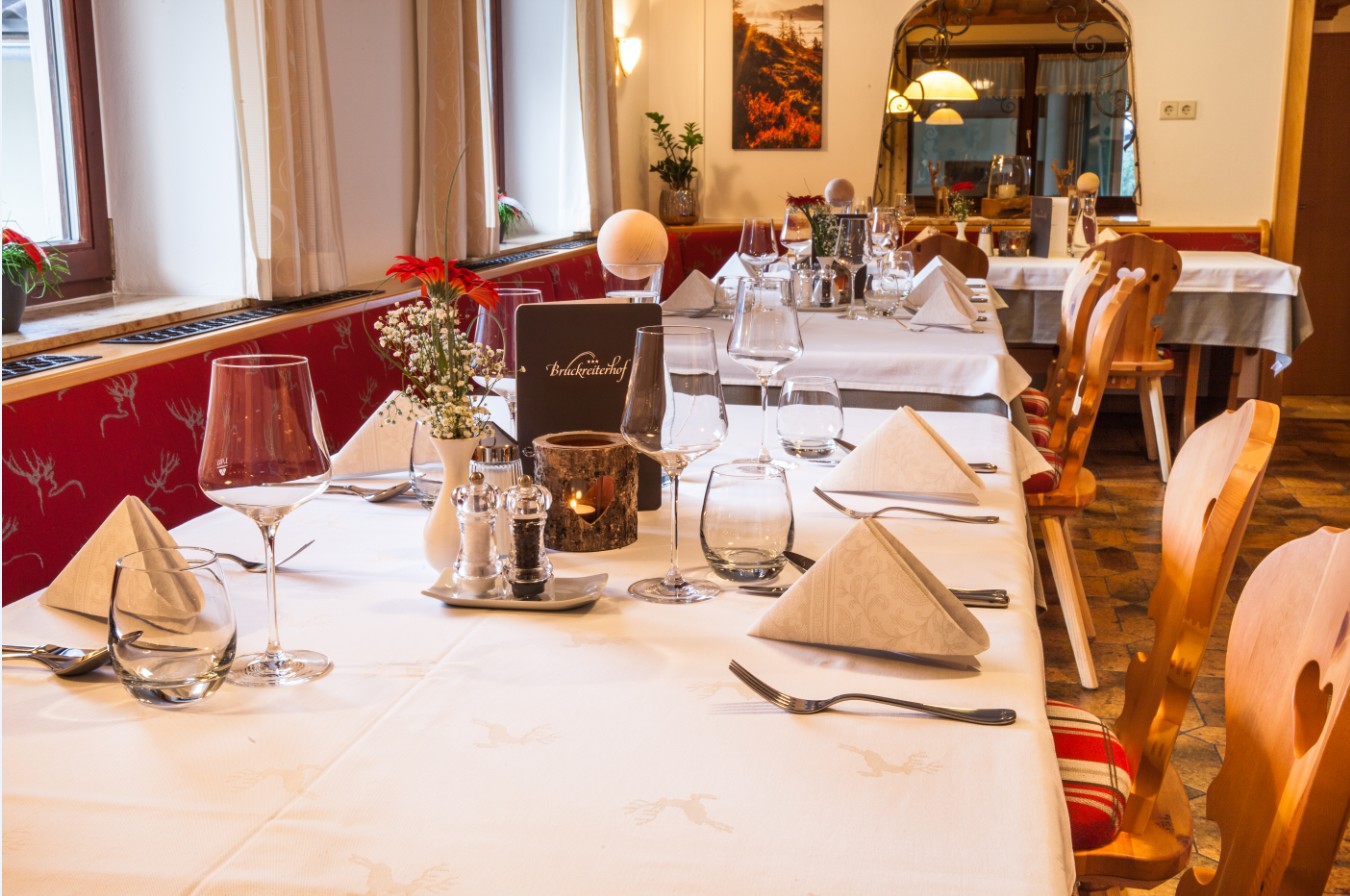 Frühstückspension: Gastraum - Hotel-Pension Bruckreiterhof