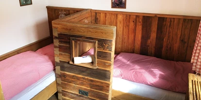 Pensionen - WLAN - Kapfenberg - Kinderzimmer mit zwei separaten Betten (180 cm und 190 cm) - Jakobbauer