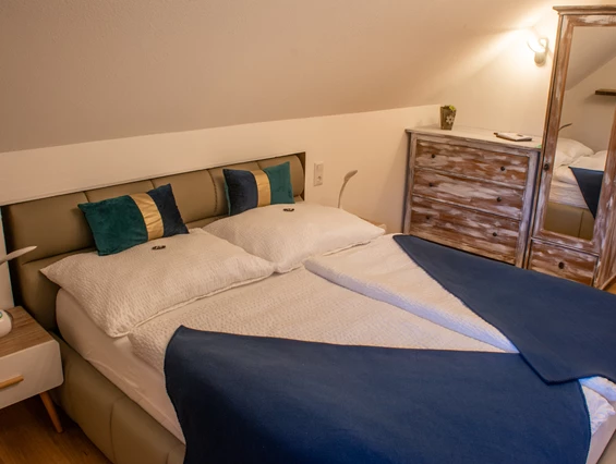 Frühstückspension: Doppelbettzimmer mit Bad/WC, Bettwäsche und WC - Papier vorhanden, Handtücher, Flat TV, gratis WLAN, Kosmetikartikel   1 - max. 2 Personen - Burnout Wildalps