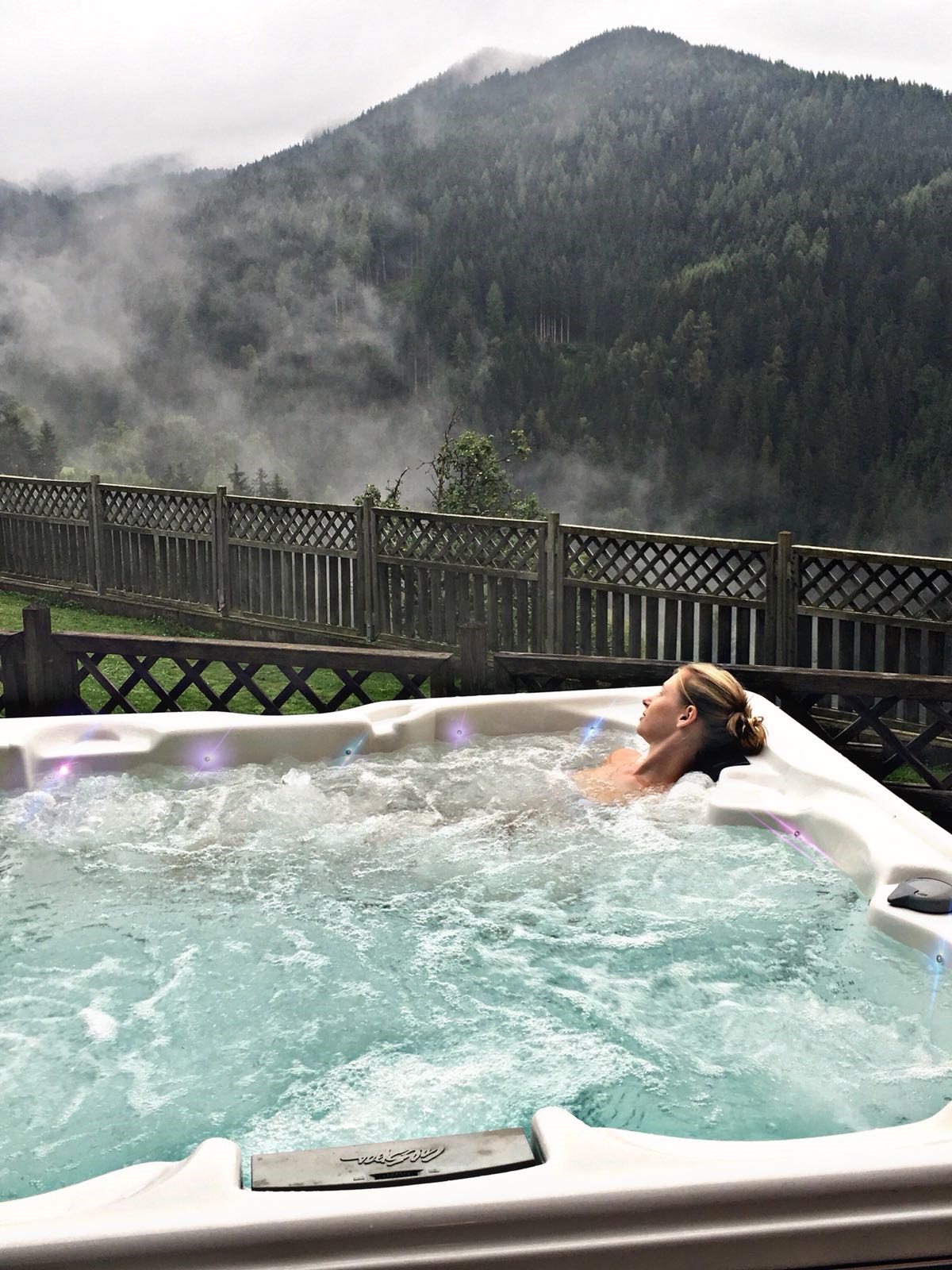 Frühstückspension: #Aussichtswhirlpool - Gasthof Gutmann 