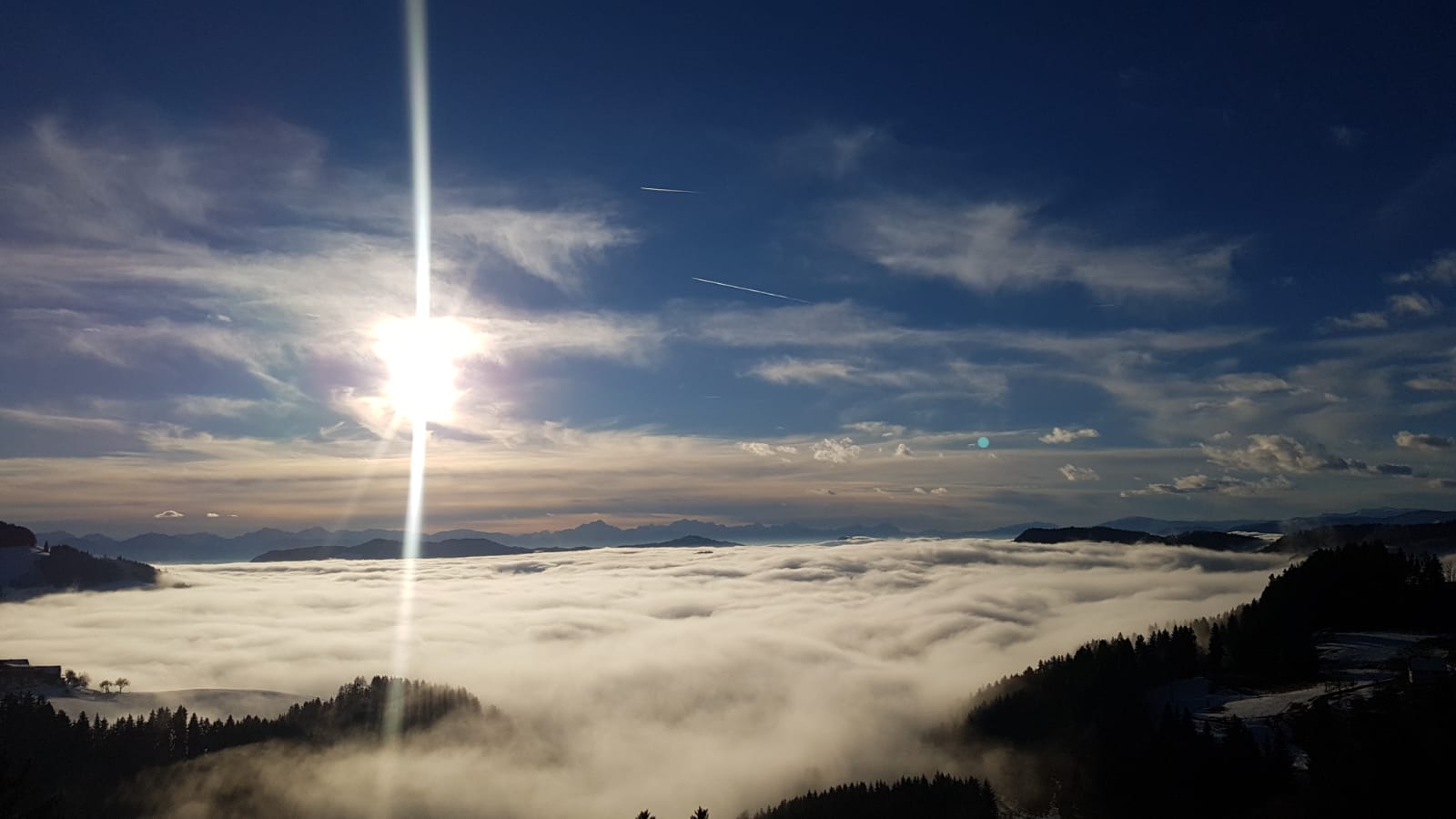Frühstückspension: Sonnenuntergang beim Gasthof Gutmann Richtung Süden - Gasthof Gutmann 