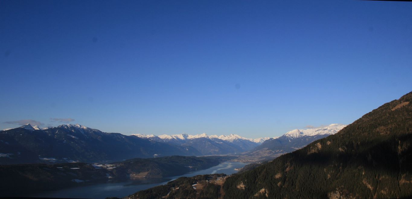 Frühstückspension: Panoramablick vom Urlaubszimmer - Alpengasthof Bergfried