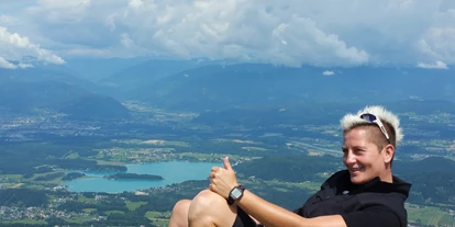 Pensionen - Parkplatz: kostenlos bei der Pension - Faakersee - Am Berg die Ruhe geniesen - Gästehaus Karoline