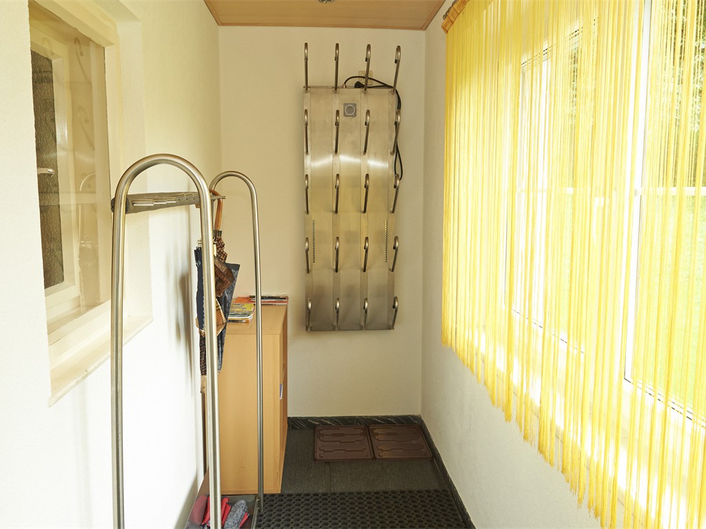 Frühstückspension: Vorraum - Schuhtrockner - Ferienhaus Jantscher