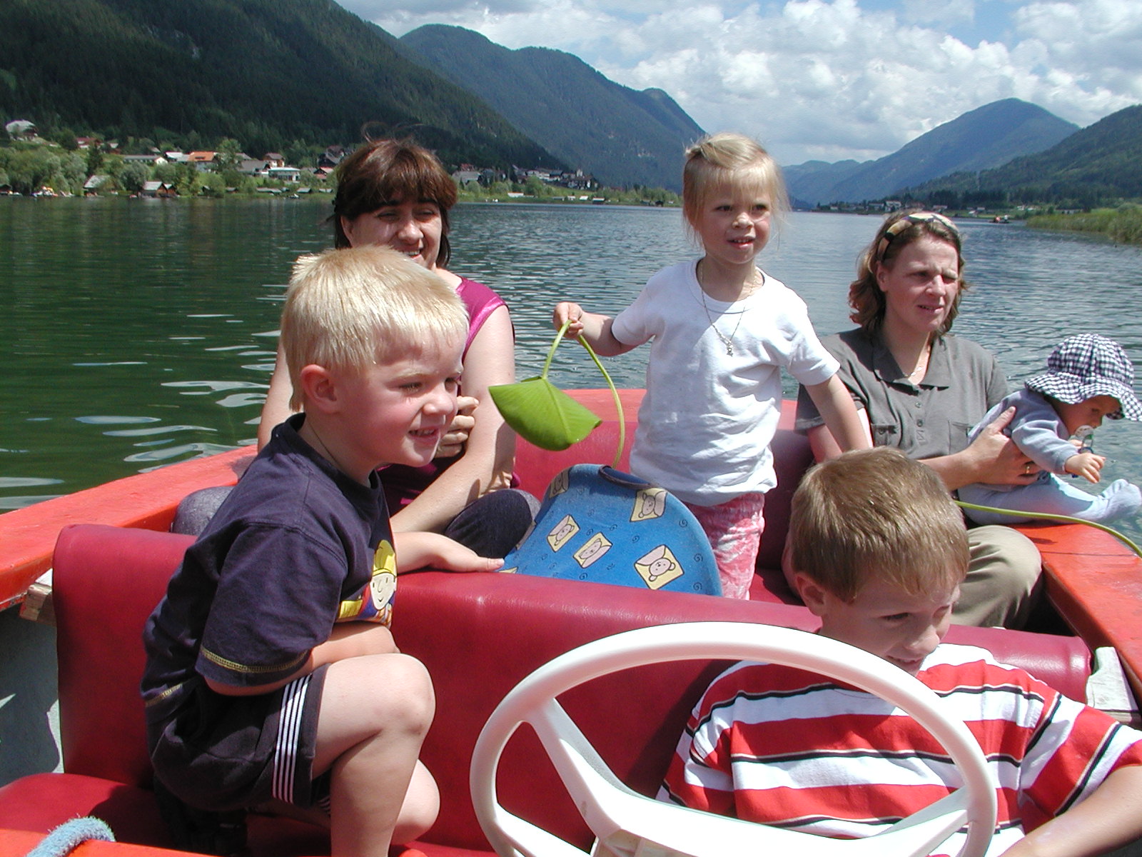 Pensionen - Balkon - Kötschach-Mauthen - Schiff ahoi am Weissensee - Gästepension Egger